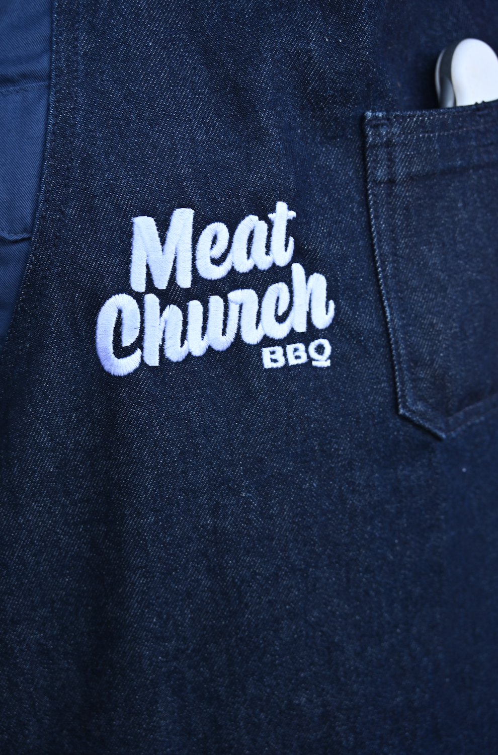 hedley-and-bennett-meat-church-apron-navy-s3 Screenshot_2024-07-03_at_2.52.19_PM.png