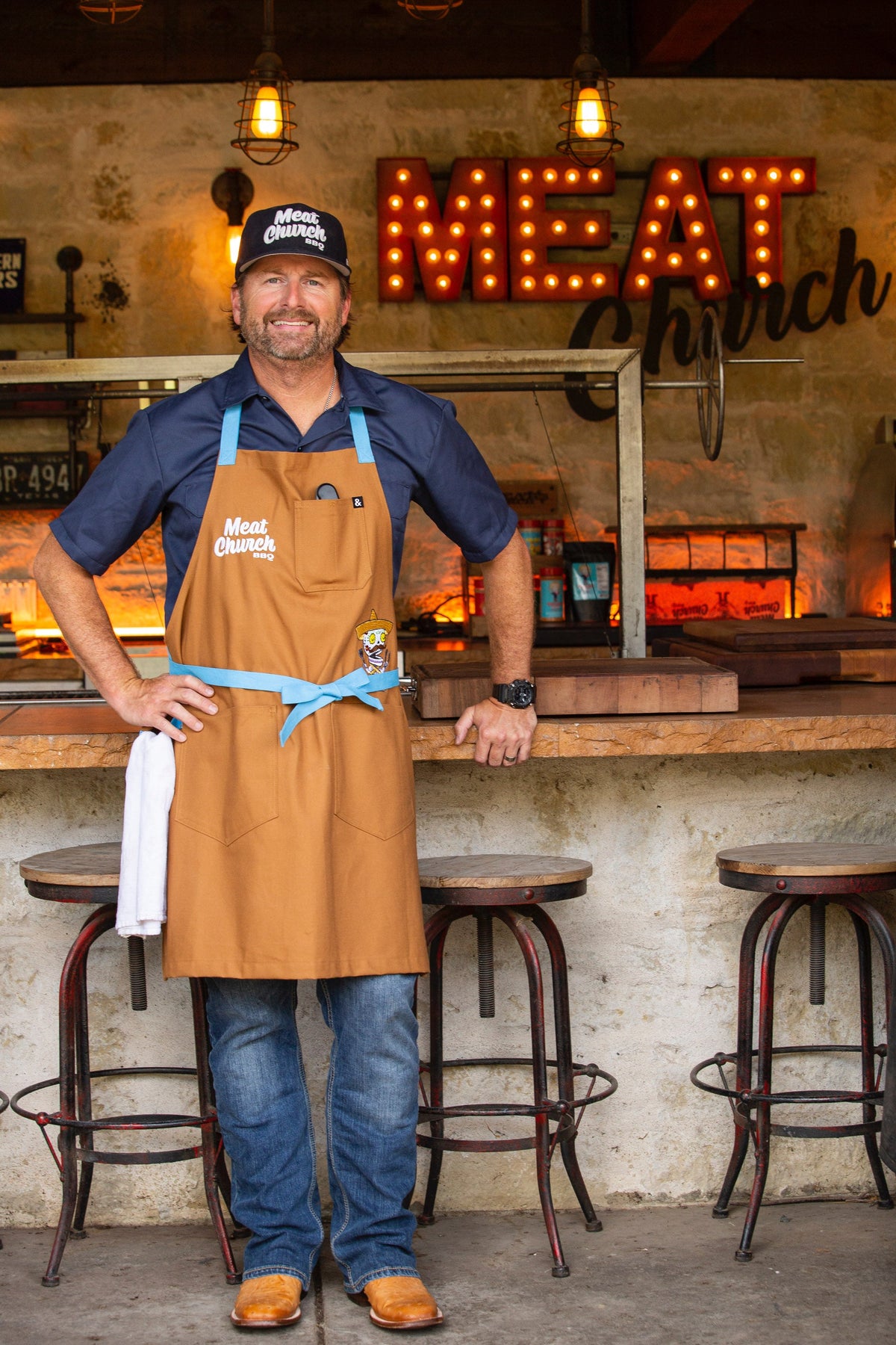 hedley-and-bennett-meat-church-apron-duck-tan-z9 image_912805a7-8b3f-48b2-8698-64cb1afdc18a.jpg